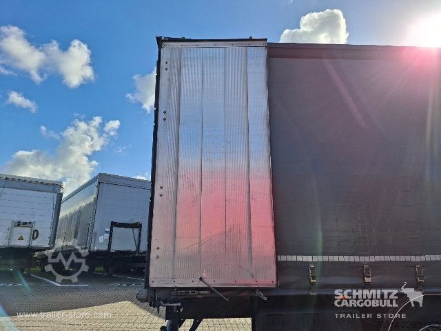Semirimorchio con telone Berger Curtainsider Standard Getränke