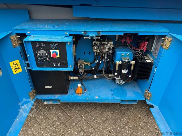 Scharnierende telescopische hoogwerker Genie GS2669DC Hoogwerker Schaarhoogwerker