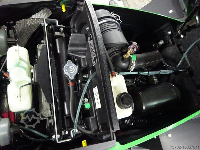 Дворен трактор John-Deere 1026R Hydrostat, Allrad