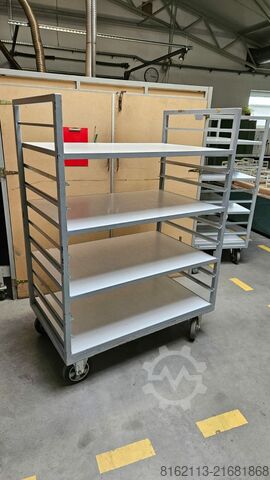 Truk gudang produksi  