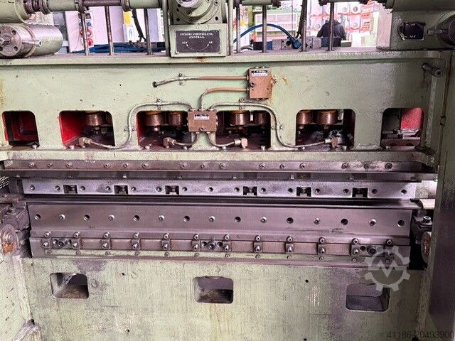 익스펜디드 메탈 프레스 BRÜCK STM 40-1000