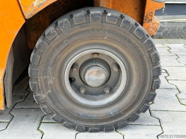 Electric 4-wheel forklift Still R60-30