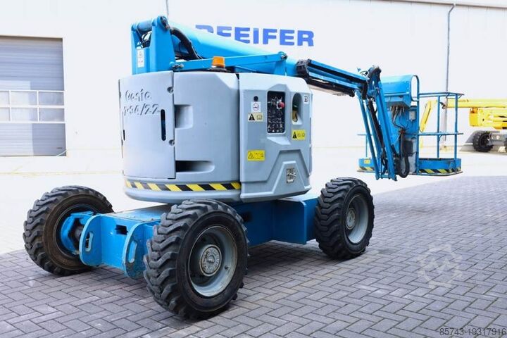 Articulated boom lift Genie Z34/22 Diesel, 4x4 Drive, 12.6m Working Height, 6.