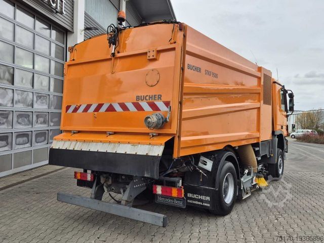 מטאטא כבישים MERCEDES-BENZ Actros 2032 A 4x4 Bucher STKF 9500 Airport 30x