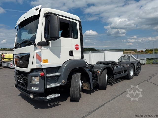 Vörubílarammagerð MAN TGS 35.360 8x2  3- Lenkachsen