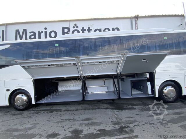 観光バス Mercedes-Benz Tourismo L 17 RHD