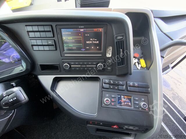 観光バス Mercedes-Benz Tourismo L 17 RHD
