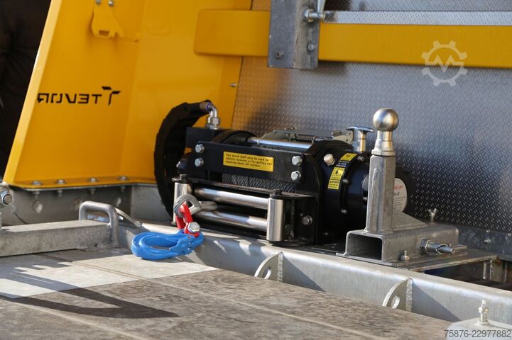 Dépanneuse IVECO DoKa 70C18H/P Schiebeplateau