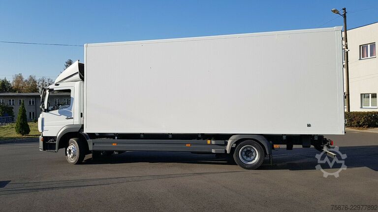 Camião de caixa fechada MERCEDES-BENZ Atego 12xx Koffer 730 x 249 x 265 cm
