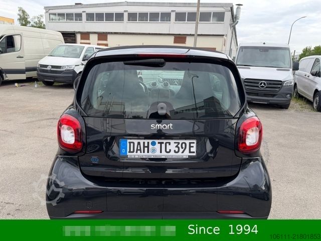 รถตู้ SMART ForTwo Automatik coupe electric drive / EQ