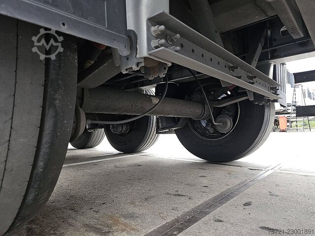  SCHMITZ SCB*S3T MOT 7/27 | 3 AXLES | SLIDING ROOF
