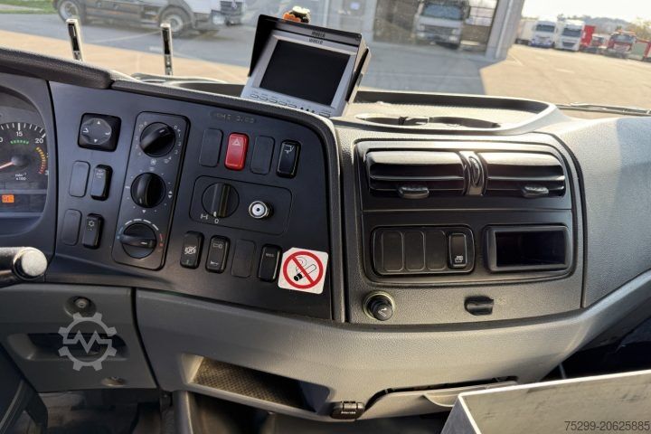 Rashladni kamion Mercedes-Benz Atego 1022 Kühlkoffer+HB/Swiss-Vehicle