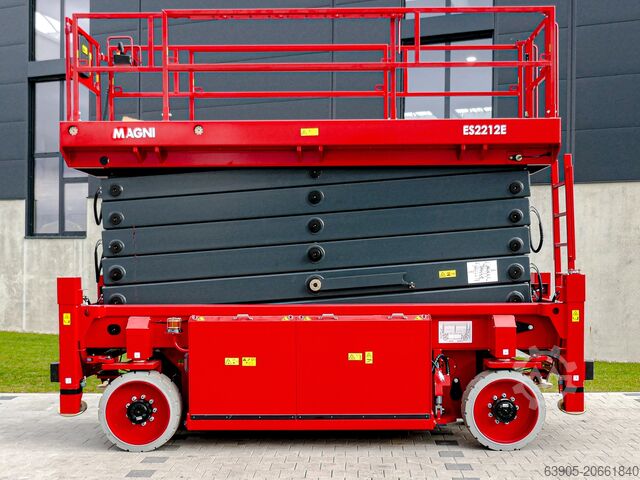 Scissor platform Magni ES 2212E