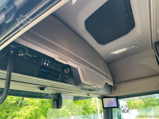 Štandardný ťahač DAF FT XF 530 NGD PXP 4x4