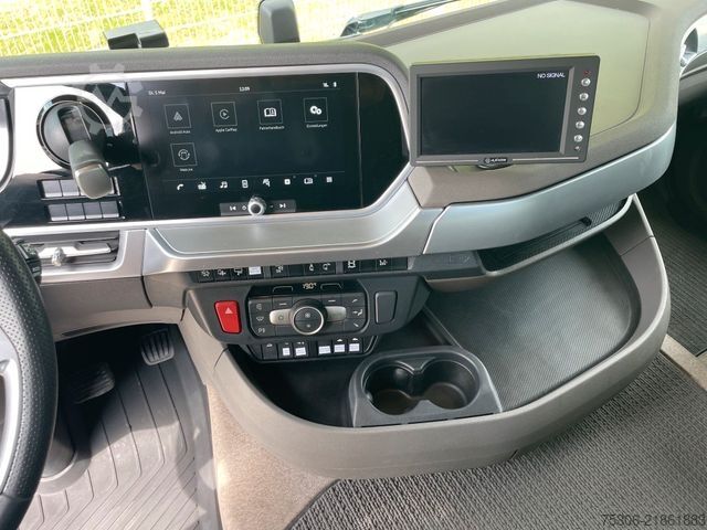 Štandardný ťahač DAF FT XF 530 NGD PXP 4x4