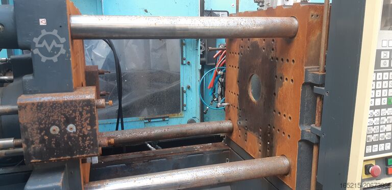 Stroj za brizganje DEMAG 110 9T