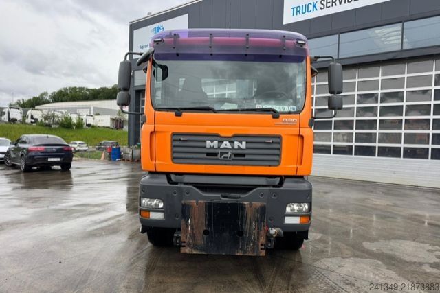 Kamion sa ravnom platformom MAN TGA 26.350 6x4 SWS