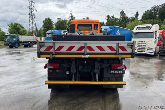 Kamion sa ravnom platformom MAN TGA 26.350 6x4 SWS