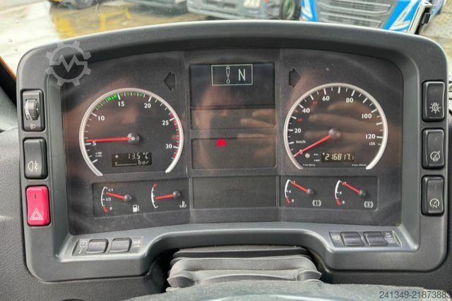 Kamion sa ravnom platformom MAN TGA 26.350 6x4 SWS