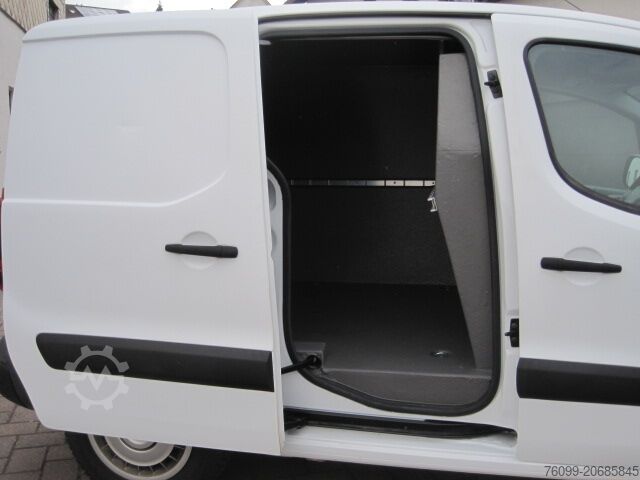 Специално преустроени микробуси Peugeot Partner HDI Hygieneausbau 3-Sitzer M+S