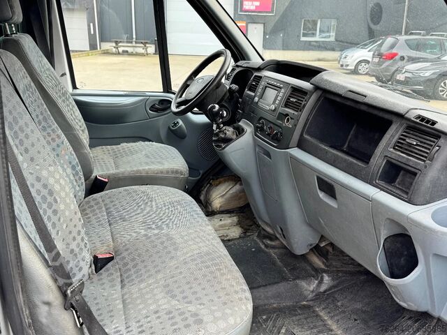 รถตู้ Ford TRANSIT 2.2 114KW EURO5 AIRCO