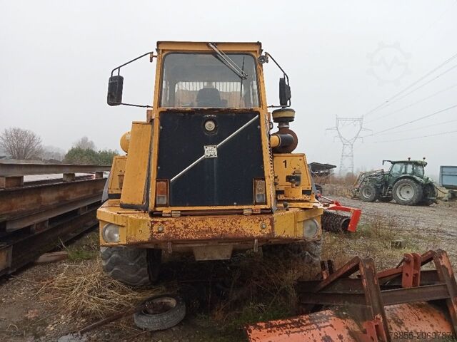 Šarnyrinis savivartis Volvo 5350