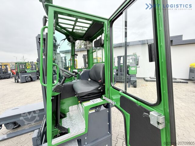 Carretilla elevadora multidireccional Combilift C3000 DIESEL TRIPLEX 4900 POSITIONER