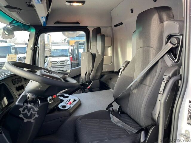 Yandan tenteli Mercedes-Benz Arocs 3340 A 6x6 Cargo Truck