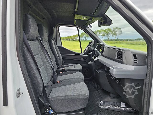 High-roof van RENAULT MASTER L3H2 3.5t Blue