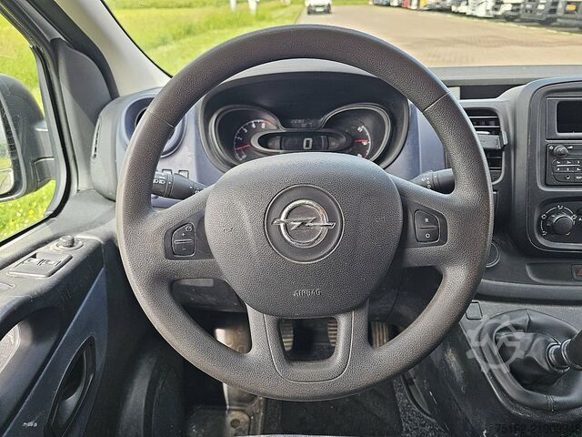 ハイルーフステーションワゴン OPEL VIVARO 1.6