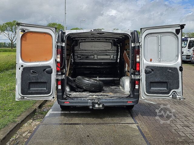 ハイルーフステーションワゴン OPEL VIVARO 1.6