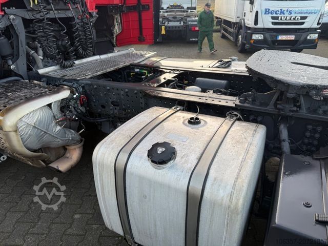 Unit traktor standar IVECO Stralis S-WAY AS440S48T/P Standklima Retarder