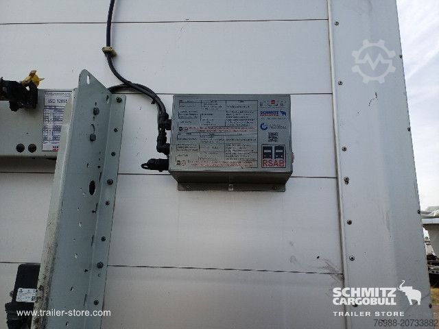 Открытый полуприцеп с тентом Schmitz Cargobull Curtainsider Standard Getränke