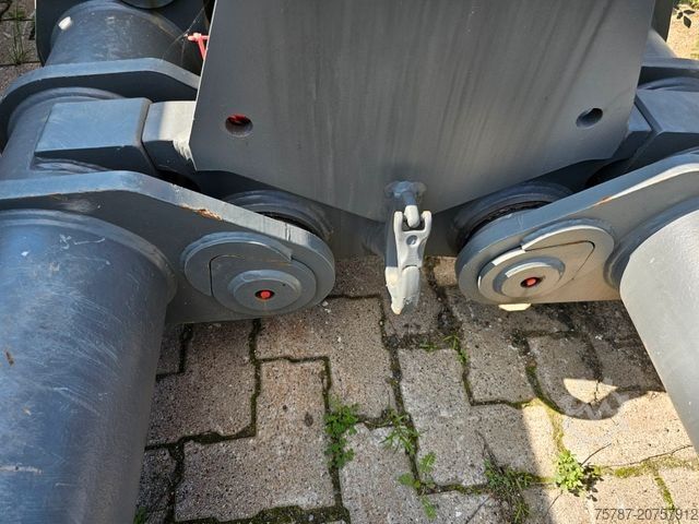 Mobile excavator FUCHS mobiler Ladekran 380/390MHL mit augeräten