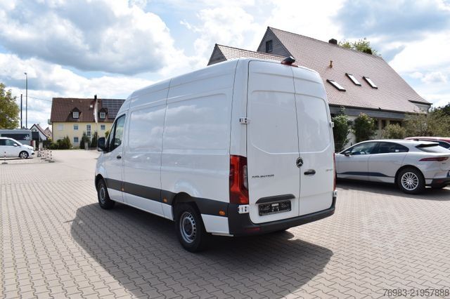 Furgão de painéis MERCEDES-BENZ Sprinter 317 CDI 9 G-Tronic Hochraumkast. Abstan