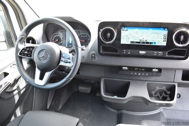 Furgão de painéis MERCEDES-BENZ Sprinter 317 CDI 9 G-Tronic Hochraumkast. Abstan