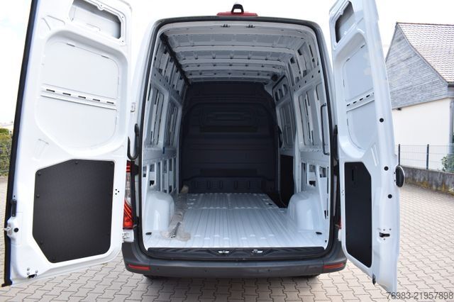 Furgão de painéis MERCEDES-BENZ Sprinter 317 CDI 9 G-Tronic Hochraumkast. Abstan