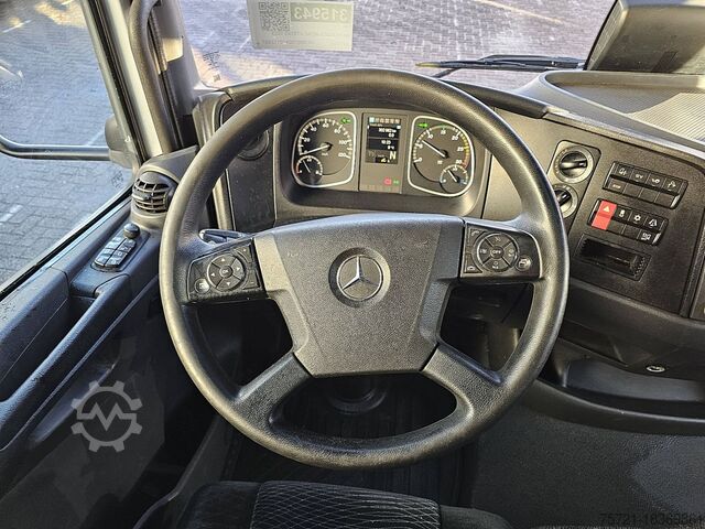 Suitcase MERCEDES-BENZ ATEGO 1023 HIGHROOF COMBI