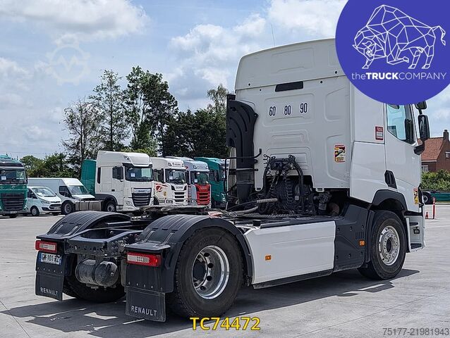 Standard-SZM Renault T 520