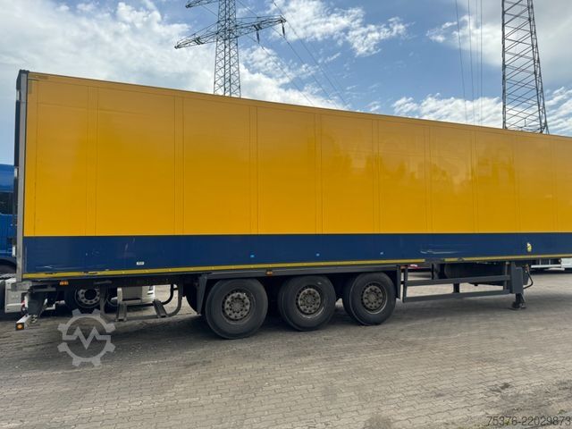 냉장 세미트레일러 SCHMITZ CARGOBULL SKO 24