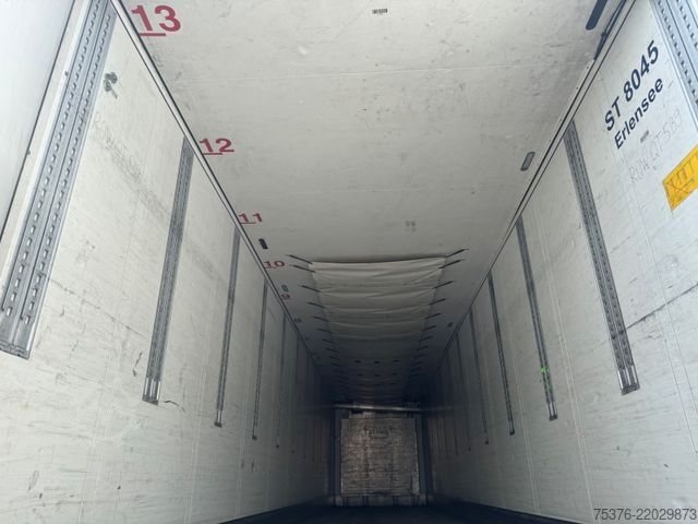 냉장 세미트레일러 SCHMITZ CARGOBULL SKO 24
