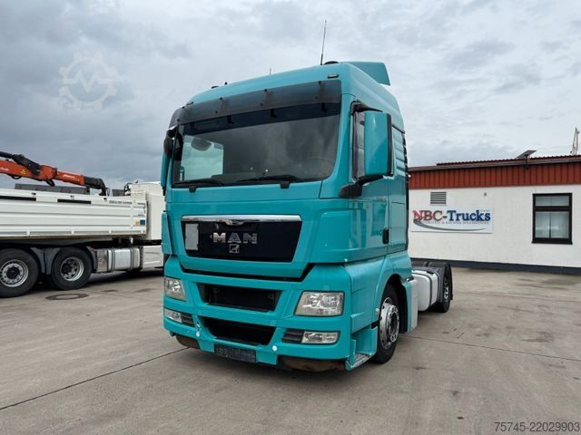 Prostorninska vlačilna enota MAN TGX 18.440 * VOLUMEN * 2 X TANK * RETARDER *