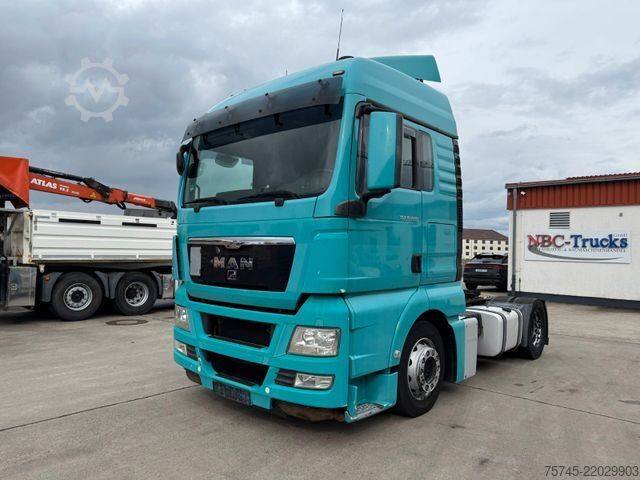 Prostorninska vlačilna enota MAN TGX 18.440 * VOLUMEN * 2 X TANK * RETARDER *