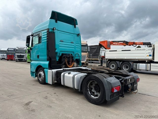 Prostorninska vlačilna enota MAN TGX 18.440 * VOLUMEN * 2 X TANK * RETARDER *