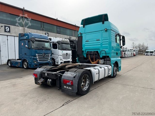 Prostorninska vlačilna enota MAN TGX 18.440 * VOLUMEN * 2 X TANK * RETARDER *