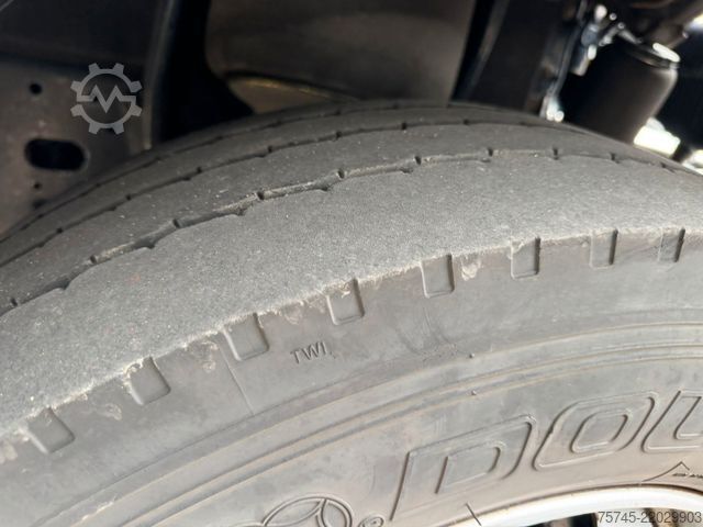 Prostorninska vlačilna enota MAN TGX 18.440 * VOLUMEN * 2 X TANK * RETARDER *
