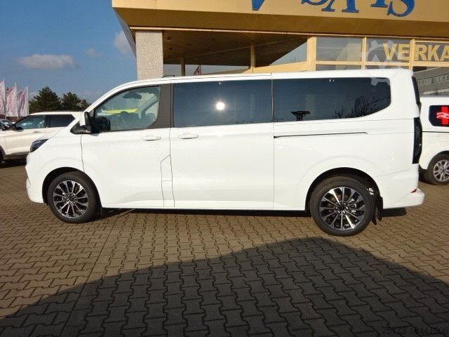 Mikroautobuss FORD Tourneo Custom 320L2 Titanium AT AWD iACC Kam