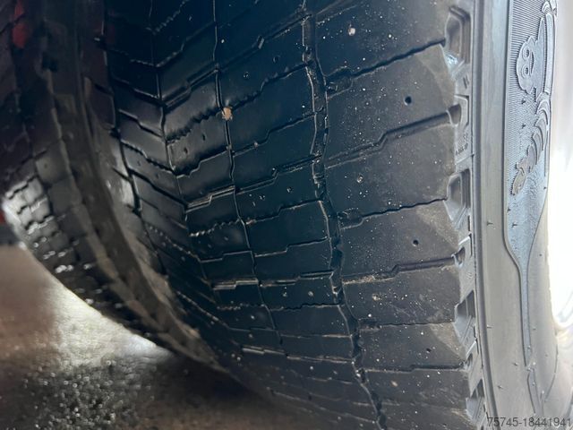 Standardni tegljač MERCEDES-BENZ ACTROS 1845 GIGASPACE  * AUTOTRANSPORTER *