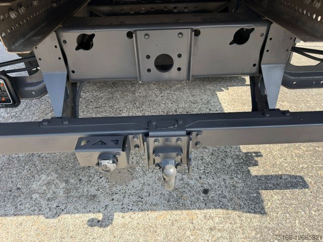 Fourgon tôlé MERCEDES-BENZ ATEGO 816 L Koffer 4,60 m Türen AHK*EURO 6 D