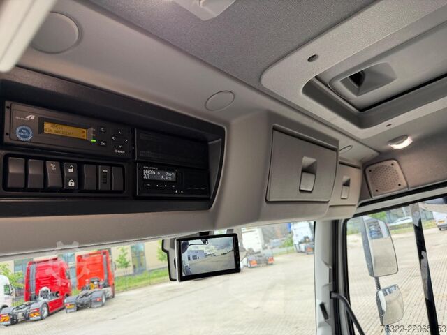 Koffer Renault D 12 MED P 4X2 240E6